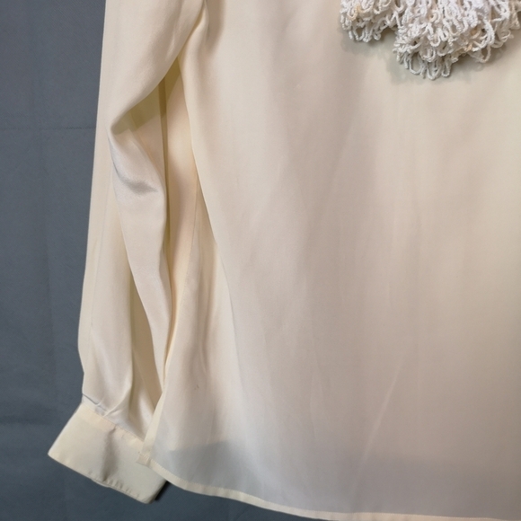 NEO-VINTAGE Eco-lux washed silk w/Elizabethan handmade crochet lace bow blouse - Picture 4 of 4